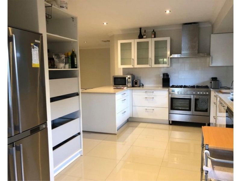 4 Sterling Close, Craigie WA 6025