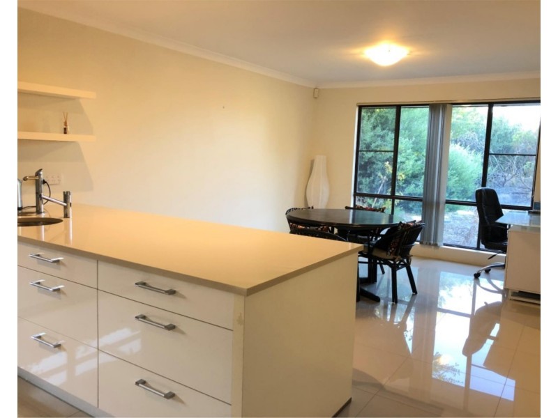 4 Sterling Close, Craigie WA 6025