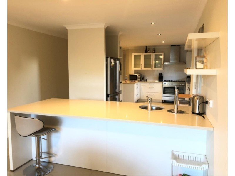 4 Sterling Close, Craigie WA 6025