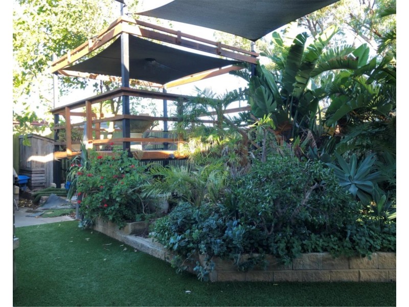 4 Sterling Close, Craigie WA 6025