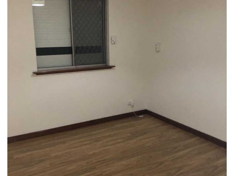 31 Embleton Avenue, Embleton WA 6062