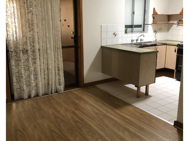 31 Embleton Avenue, Embleton WA 6062