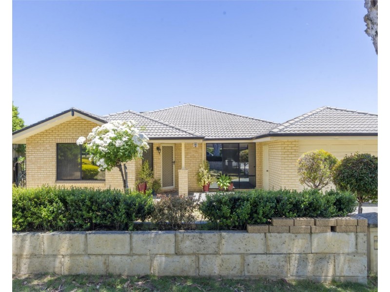 15 Bellerive Boulevard, Madeley WA 6065 Floorplan