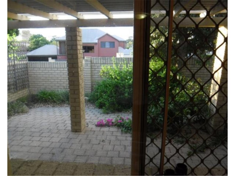 1/12 Fogerthorpe Crescent, Maylands WA 6051