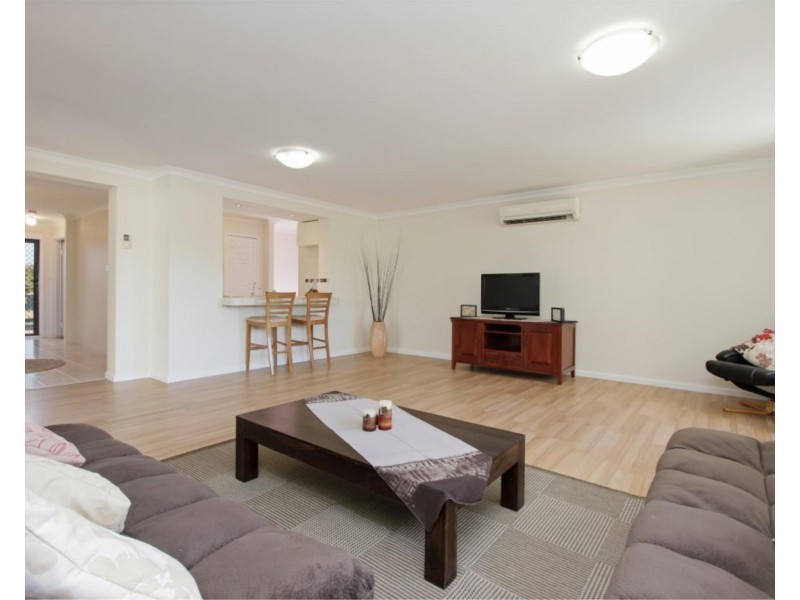 21 Cunningham Loop, Mirrabooka WA 6061