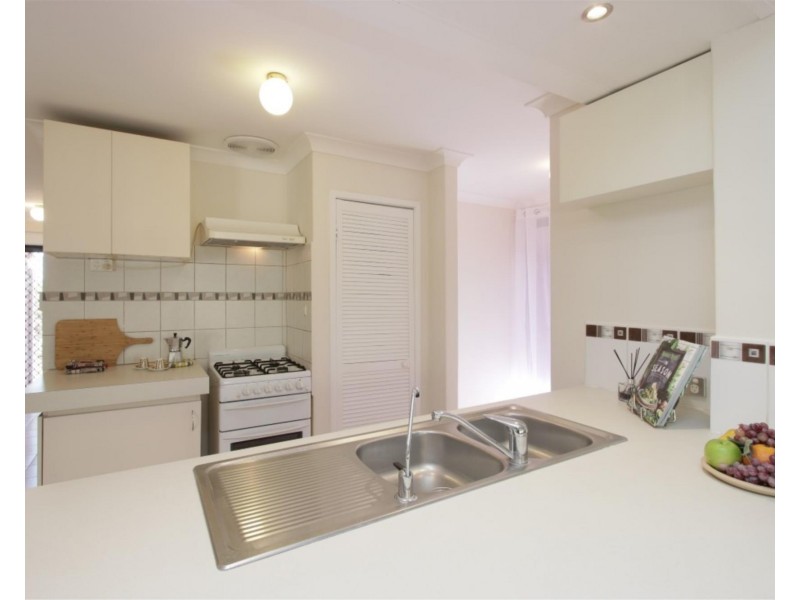 21 Cunningham Loop, Mirrabooka WA 6061