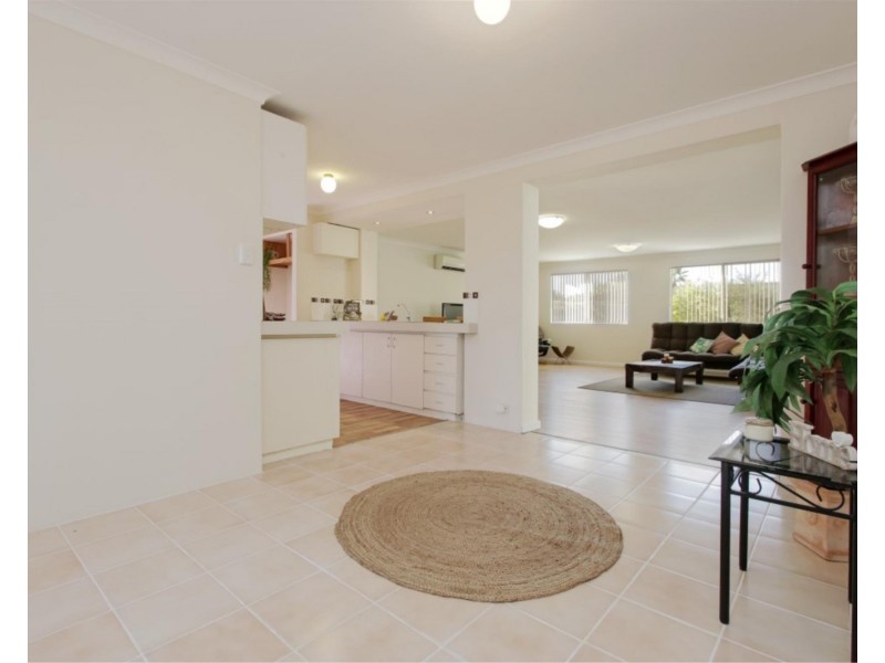 21 Cunningham Loop, Mirrabooka WA 6061