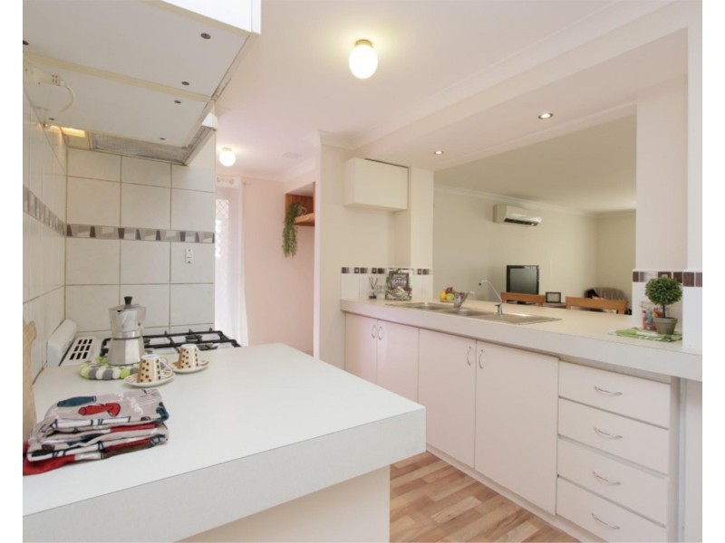 21 Cunningham Loop, Mirrabooka WA 6061