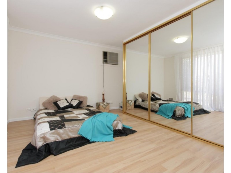 21 Cunningham Loop, Mirrabooka WA 6061
