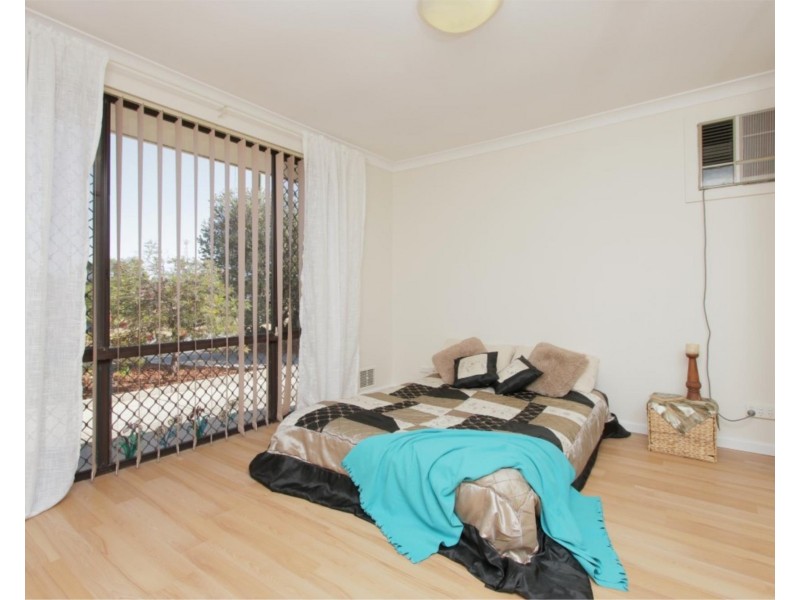 21 Cunningham Loop, Mirrabooka WA 6061