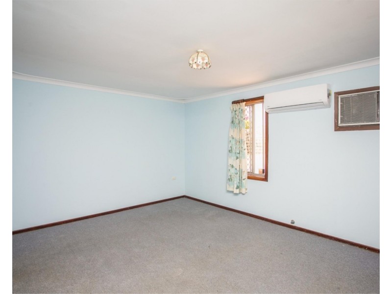 8 Woolgar Way, Lockridge WA 6054