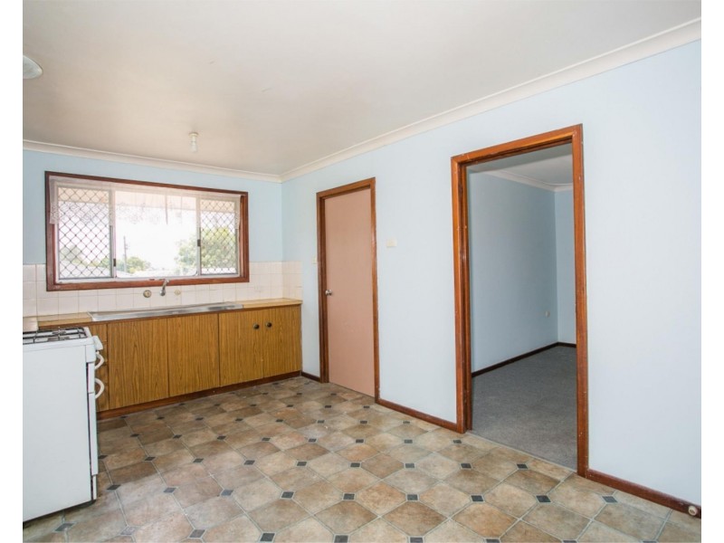8 Woolgar Way, Lockridge WA 6054