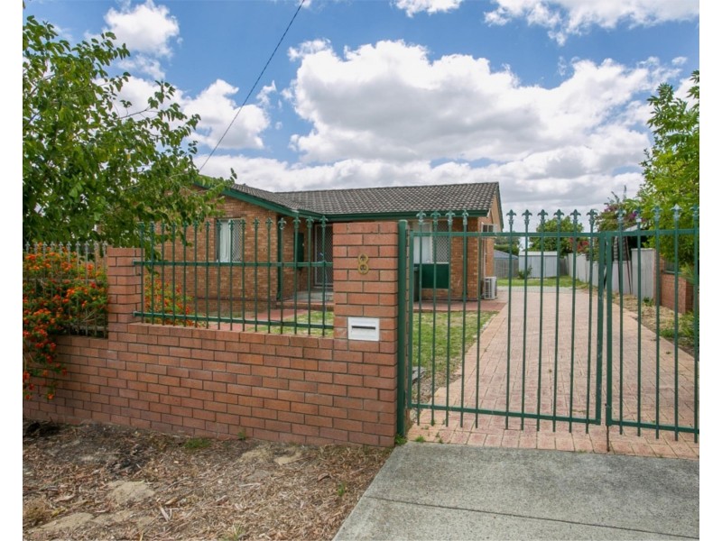 8 Woolgar Way, Lockridge WA 6054