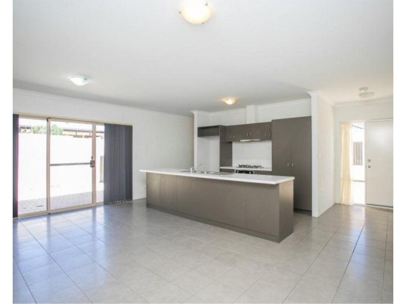 6C Messenger Street, Kelmscott WA 6111