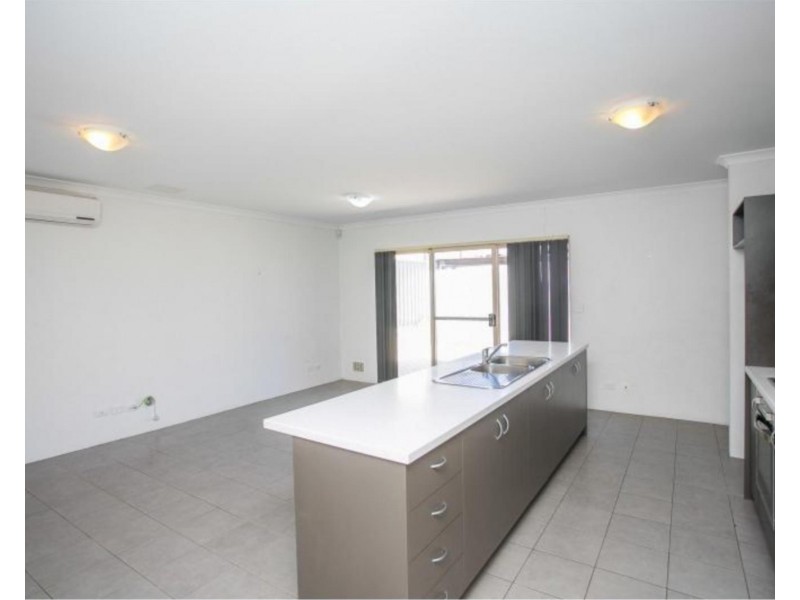 6C Messenger Street, Kelmscott WA 6111