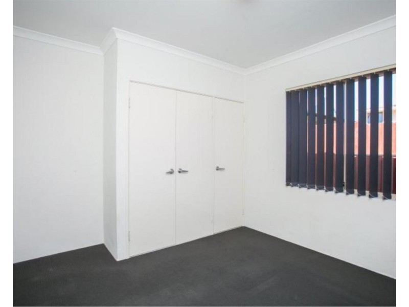 6C Messenger Street, Kelmscott WA 6111