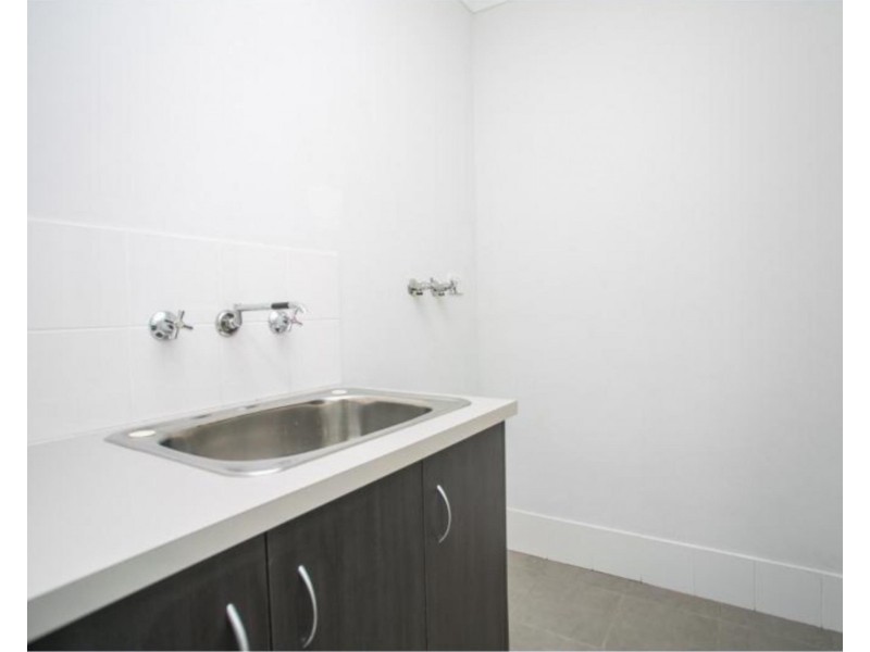 6C Messenger Street, Kelmscott WA 6111