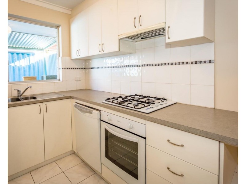 2/201 Royal Street, Yokine WA 6060