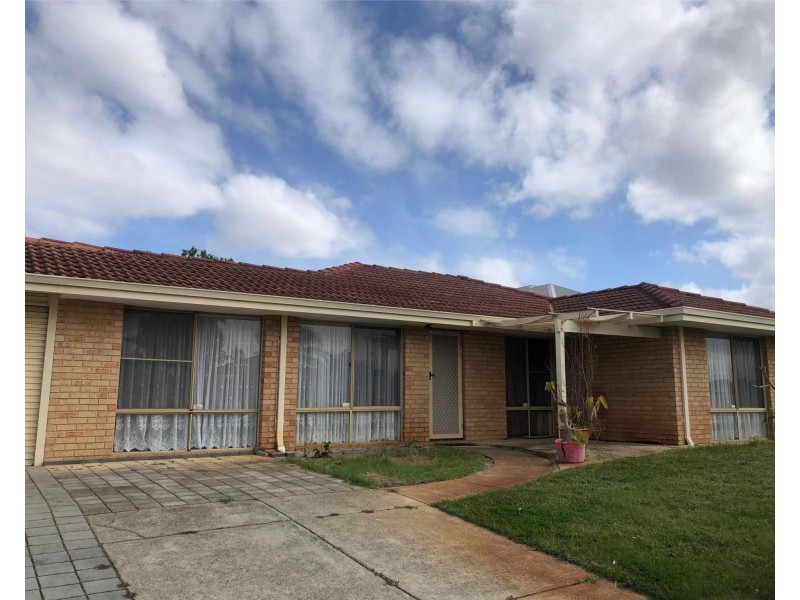 10 Cocos Grove, Kiara WA 6054