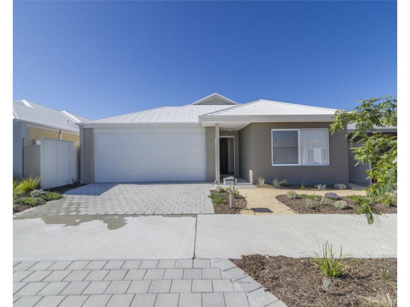 6 Scrubwren Circuit, Alkimos WA 6038