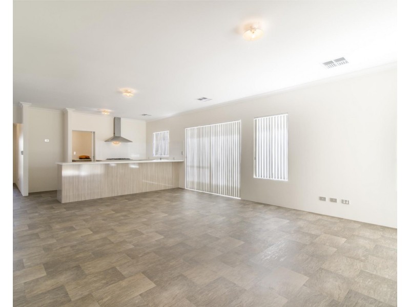 6 Scrubwren Circuit, Alkimos WA 6038