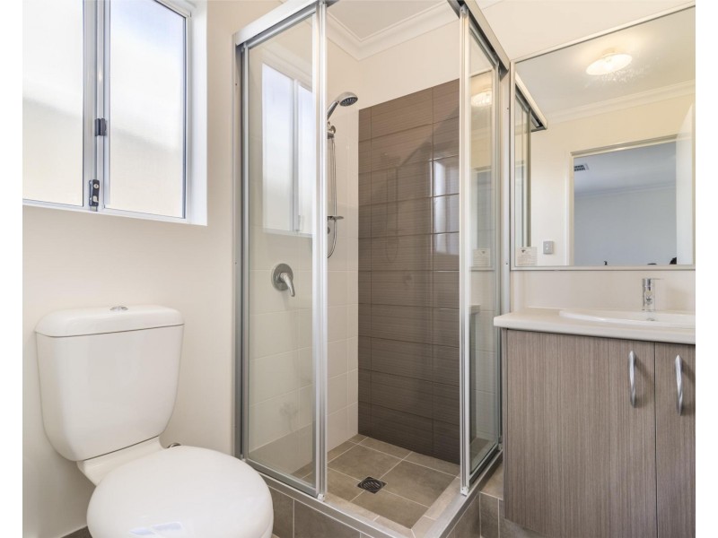 6 Scrubwren Circuit, Alkimos WA 6038