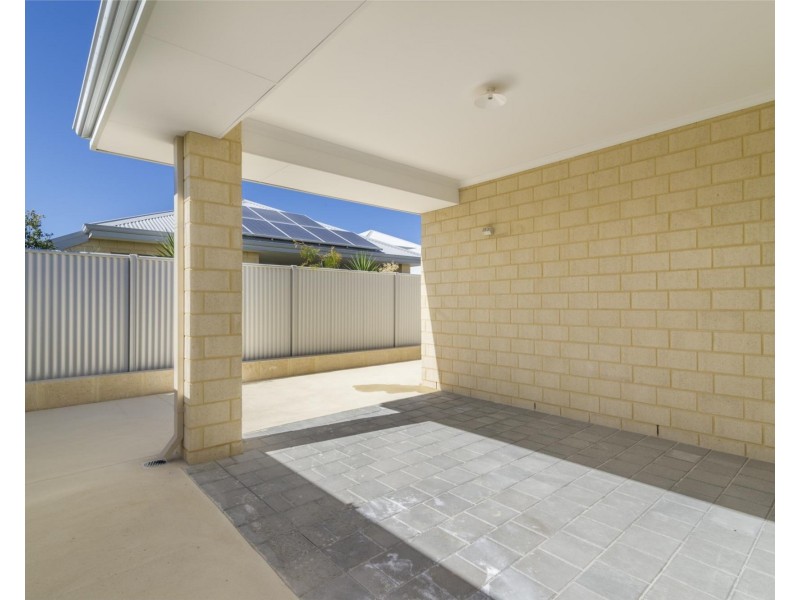 6 Scrubwren Circuit, Alkimos WA 6038