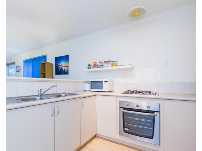 9/11 Attfield Street, Maddington WA 6109