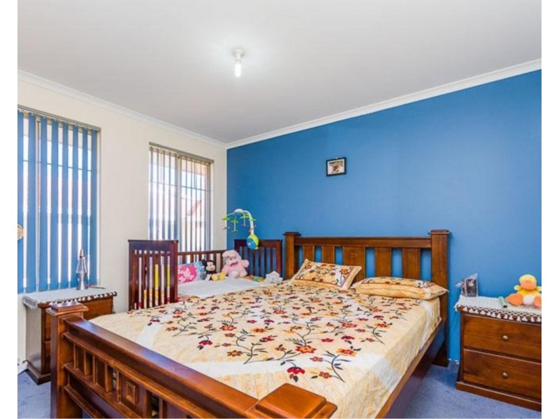 9/11 Attfield Street, Maddington WA 6109