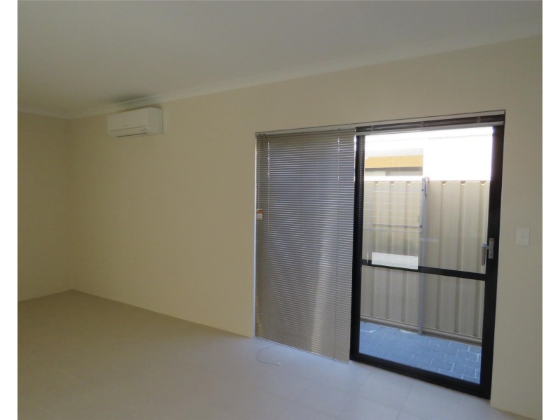 24 Glendalough Loop, Canning Vale WA 6155