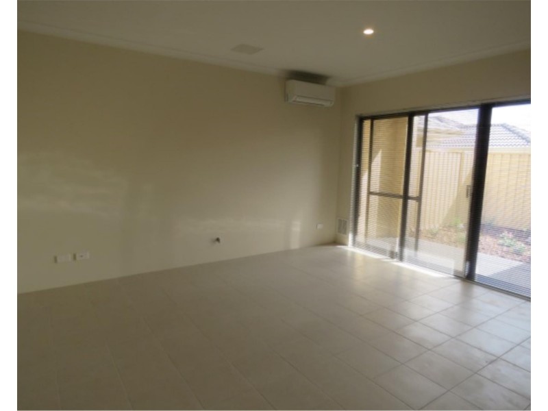 21  Glendalough Loop, Canning Vale WA 6155