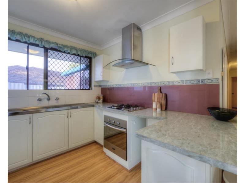 24 Gloves Place, Beechboro WA 6063