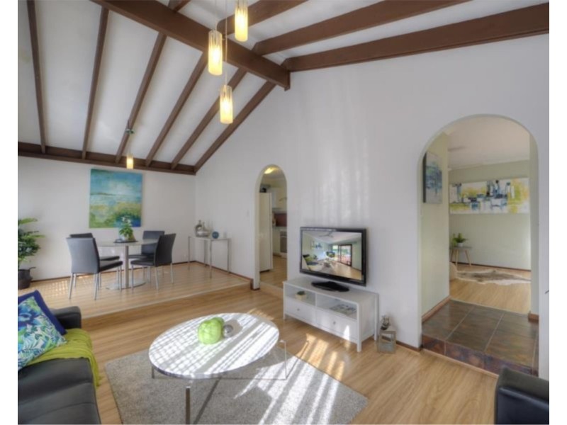 24 Gloves Place, Beechboro WA 6063