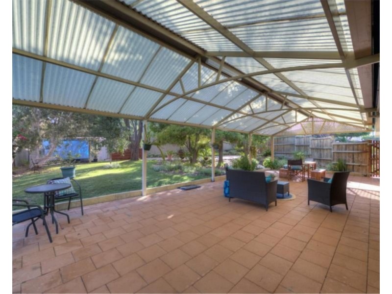 24 Gloves Place, Beechboro WA 6063