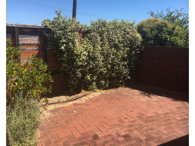 1/28 Montrose Way, Nollamara WA 6061