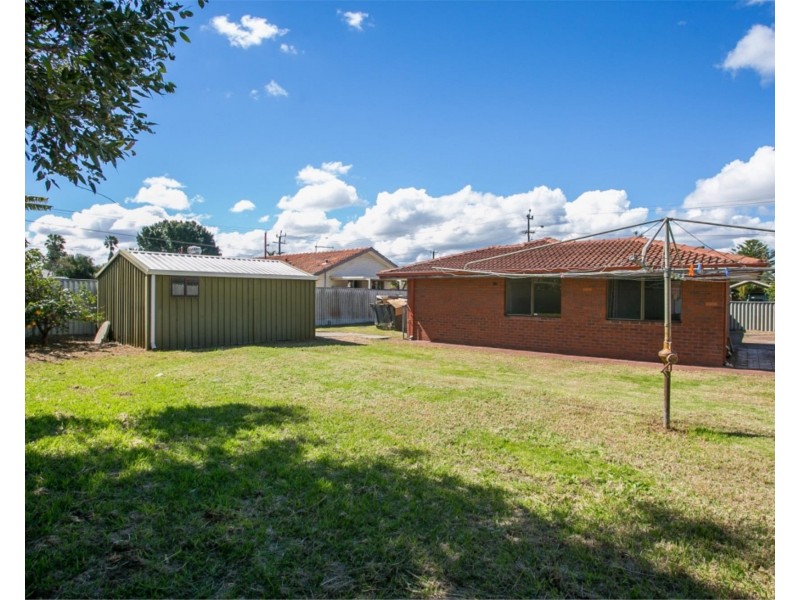 71 Weddall Road, Lockridge WA 6054