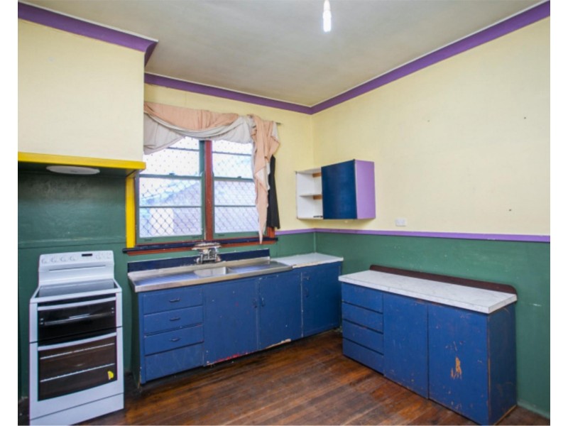 23 Beacham Crescent, Medina WA 6167