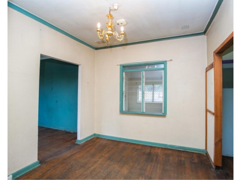 23 Beacham Crescent, Medina WA 6167