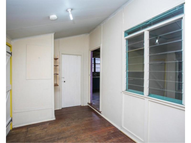 23 Beacham Crescent, Medina WA 6167