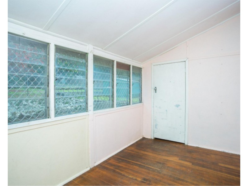 23 Beacham Crescent, Medina WA 6167