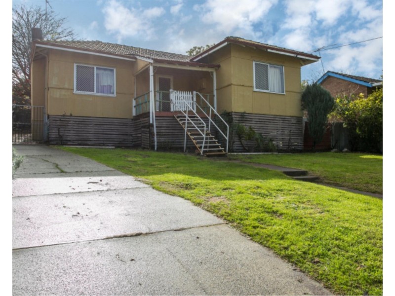 23 Beacham Crescent, Medina WA 6167