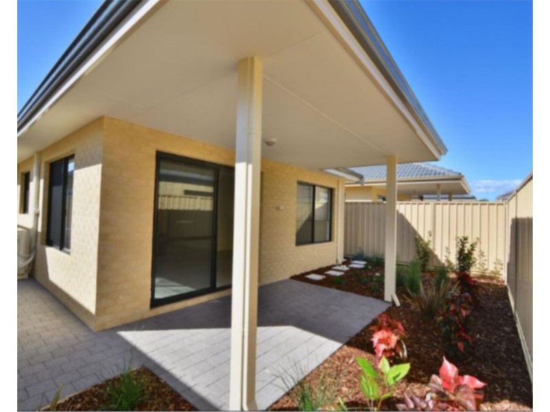 9 Blue Road, Canning Vale WA 6155