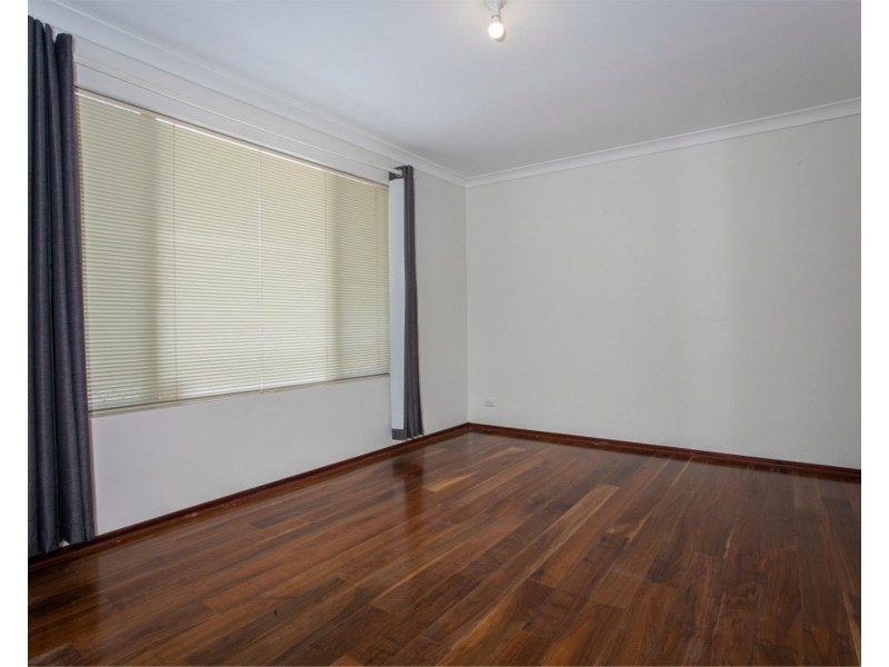 11 Nile Place, Beechboro WA 6063