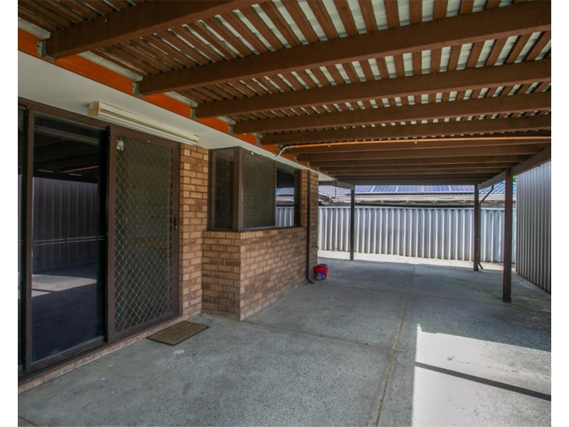 11 Nile Place, Beechboro WA 6063