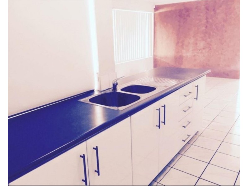 8 Duval Court, Marangaroo WA 6064