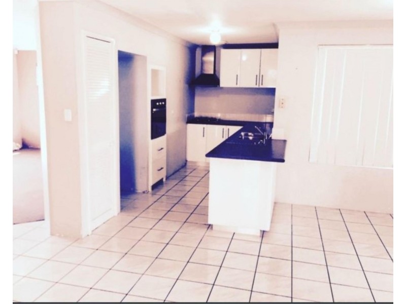 8 Duval Court, Marangaroo WA 6064