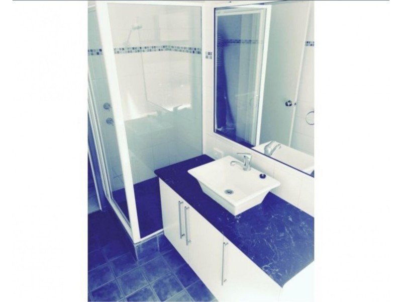 8 Duval Court, Marangaroo WA 6064