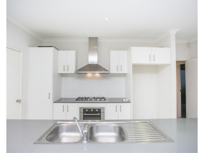 20 Hoypoy Gardens, Darch WA 6065