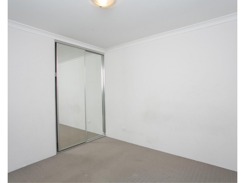 20 Hoypoy Gardens, Darch WA 6065