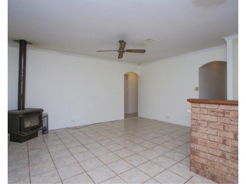 21 Amazon Drive, Beechboro WA 6063